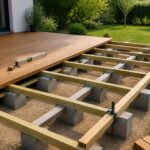 découvrez les bonnes pratiques pour construire une terrasse en bois posée sur parpaings, alliant solidité et esthétisme pour un espace extérieur réussi.