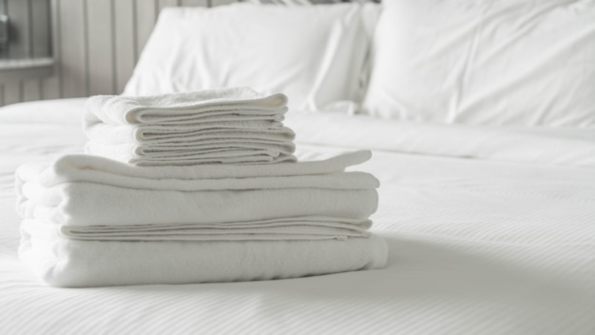 Comparaison des linges de lit : quels critères permettent de reconnaître la qualité ?